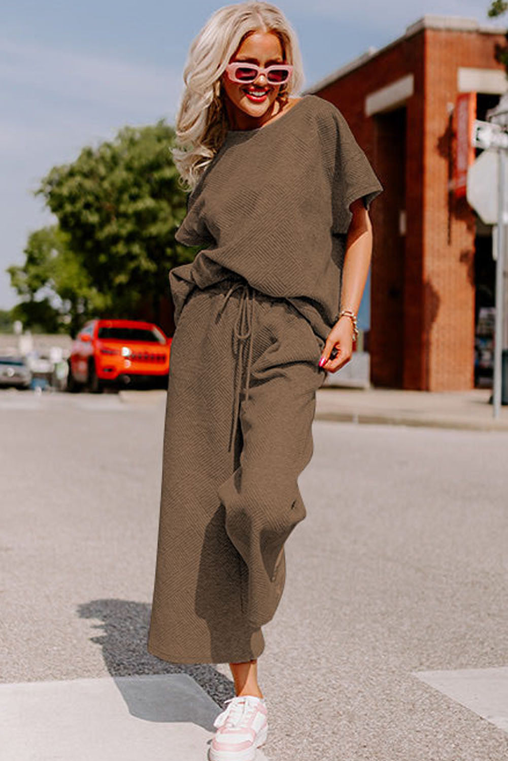 Black 2pcs Solid Textured Drawstring Shorts Set