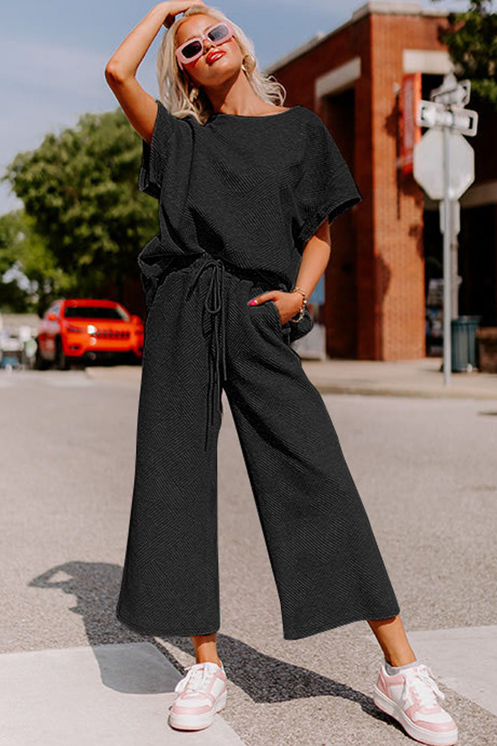 Black 2pcs Solid Textured Drawstring Shorts Set