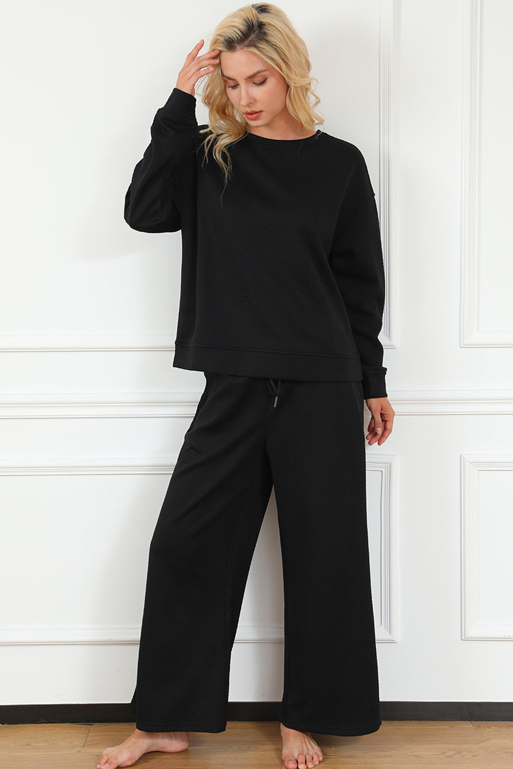 Black 2pcs Solid Textured Drawstring Shorts Set